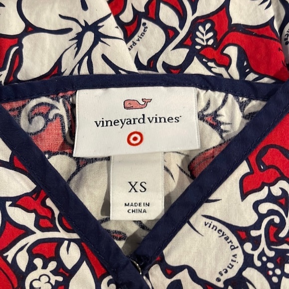 VINEYARD VINES X TARGET Red Hibiscus Flower Whale
V-Neck Wrap Dress XS - Picture 10 of 15